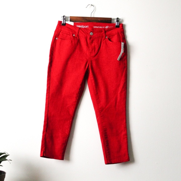 Westport Petite Red Midrise Capri NWT - Picture 1 of 6